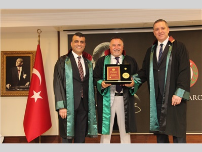 MESLEKTE 40, 50 VE 60 YILINI DOLDURAN DUAYEN AVUKATLARIMIZA, TBB ONUR PLAKETLERİ TAKDİM EDİLDİ