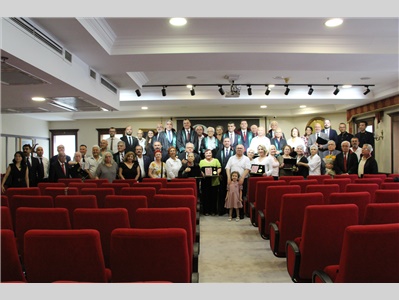 MESLEKTE 40, 50 VE 60 YILINI DOLDURAN DUAYEN AVUKATLARIMIZA, TBB ONUR PLAKETLERİ TAKDİM EDİLDİ