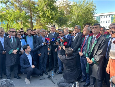 BARO YÖNETİMİMİZ,  AV. TAHİR ELÇİ  '  NİN KARAR DURUŞMASINA KATILDI