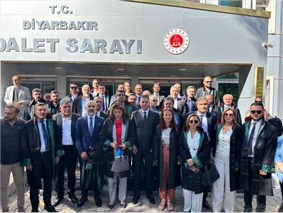 BARO YÖNETİMİMİZ,  AV. TAHİR ELÇİ  '  NİN KARAR DURUŞMASINA KATILDI