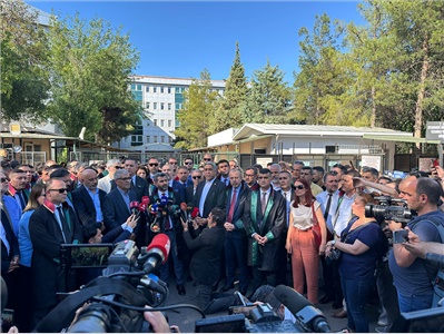BARO YÖNETİMİMİZ,  AV. TAHİR ELÇİ  '  NİN KARAR DURUŞMASINA KATILDI