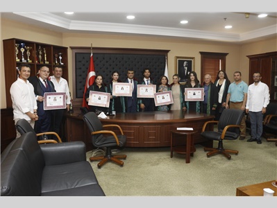 6 STAJYER AVUKATIMIZ CÜBBE GİYDİ