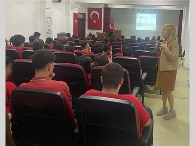 LİSE ÖĞRENCİLERİNE SUÇ SAYILAN DAVRANIŞLAR ANLATILDI