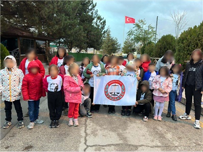 MERSİN ÇOCUK EVLERİ SİTESİ’NDE KALAN ÇOCUKLAR İÇİN ANITKABİR VE TBMM ZİYARETİ DÜZENLENDİ