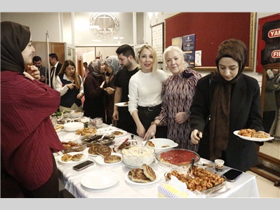 ÇOCUK HAKLARI MERKEZİMİZ, ÇOCUKLARIN TEMEL İHTİYAÇLARI İÇİN KERMES DÜZENLEDİ