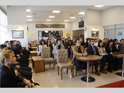 ÇAĞ ÜNİVERSİTESİ GENÇ HUKUKÇULAR KULÜBÜ ÜYELERİ BAROMUZU ZİYARET ETTİ