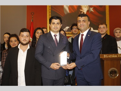 ÇAĞ ÜNİVERSİTESİ GENÇ HUKUKÇULAR KULÜBÜ ÜYELERİ BAROMUZU ZİYARET ETTİ