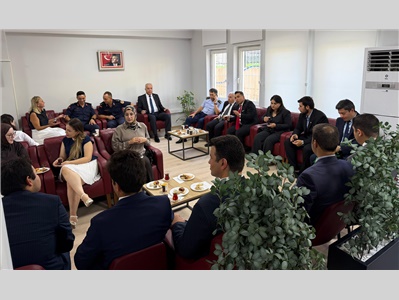 İLÇE PROTOKOLÜ VE YARGI CAMİASINDAN, ANAMUR İLÇE TEMSİLCİLİĞİMİZE ZİYARET