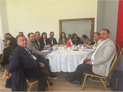 İŞ HUKUKU KOMİSYONUMUZ, “YEREL YÖNETİMLERDE İŞ SAĞLIĞI GÜVENLİĞİ” ÇALIŞTAYINA KATILDI