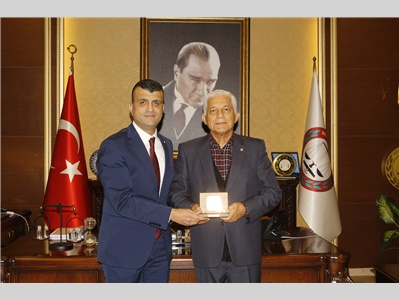 AV. EDİP ÖZGENÇ'E MESLEKTE 50. YIL PLAKETİ TAKDİM EDİLDİ