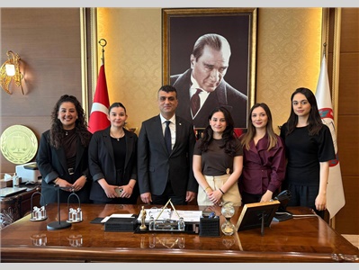 ÇAĞ ÜNİVERSİTESİ ÖĞRENCİLERİ, KADIN HAKLARI MERKEZİMİZİN ÇALIŞMALARINI YERİNDE İNCELEDİ