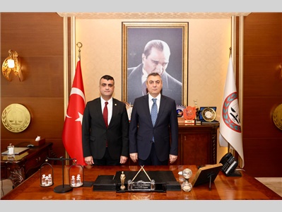 MERSİN VALİSİ SAYIN ATİLLA TOROS VE AKDENİZ KAYMAKAMI SAYIN ZEYİT ŞENER’DEN BARO BAŞKANIMIZ AV. GAZİ ÖZDEMİR’E NEZAKET ZİYARETİ