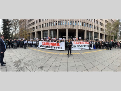BARO BAŞKANIMIZ AV. GAZİ ÖZDEMİR, TUTUKLU AVUKATLAR İÇİN SAVUNMA NÖBETİNDE