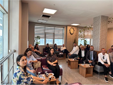 TARSUS' TA DUAYEN AVUKATLARIMIZA MESLEKTE ONUR PLAKETİ TAKDİM EDİLDİ