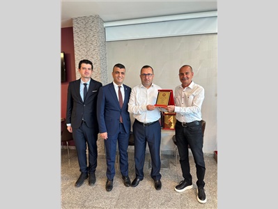 TARSUS' TA DUAYEN AVUKATLARIMIZA MESLEKTE ONUR PLAKETİ TAKDİM EDİLDİ