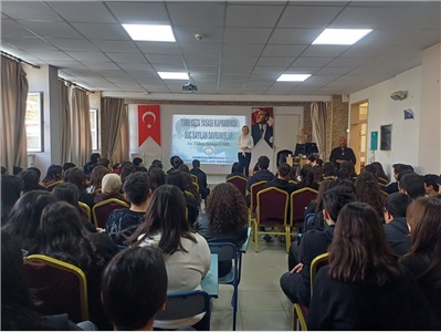 TARSUS BORSA İSTANBUL ŞEHİT UMUT SAMİ ŞENSOY ANADOLU LİSESİ'NDE SUÇ SAYILAN DAVRANIŞLAR ANLATILDI