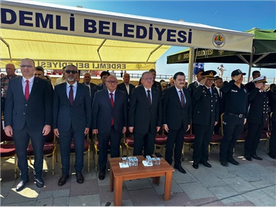 İLÇE TEMSİLCİLİKLERİMİZ 23 NİSAN TÖRNİNE KATILDI