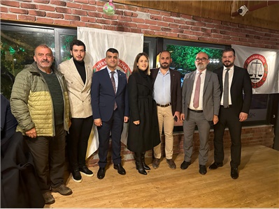 BARO YÖNETİMİMİZ, ANAMUR  DA DÜZENLENEN GECEDE AVUKATLARIMIZLA BİR ARAYA GELDİ
