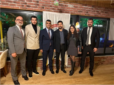BARO YÖNETİMİMİZ, ANAMUR  DA DÜZENLENEN GECEDE AVUKATLARIMIZLA BİR ARAYA GELDİ