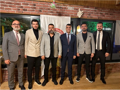 BARO YÖNETİMİMİZ, ANAMUR  DA DÜZENLENEN GECEDE AVUKATLARIMIZLA BİR ARAYA GELDİ