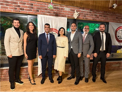 BARO YÖNETİMİMİZ, ANAMUR  DA DÜZENLENEN GECEDE AVUKATLARIMIZLA BİR ARAYA GELDİ
