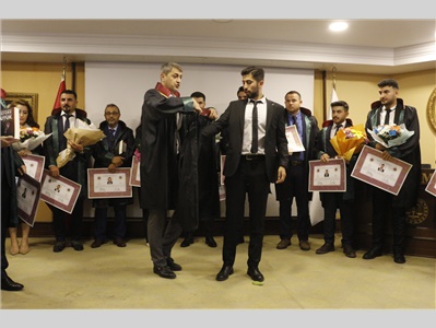 34 STAJYER AVUKATIMIZ CÜBBE GİYDİ