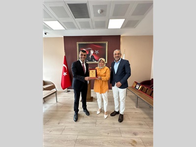 ERDEMLİ' DE DUAYEN AVUKATLARIMIZA MESLEKTE ONUR PLAKETİ TAKDİM EDİLDİ