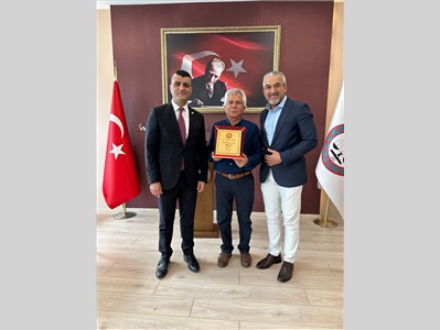 ERDEMLİ' DE DUAYEN AVUKATLARIMIZA MESLEKTE ONUR PLAKETİ TAKDİM EDİLDİ