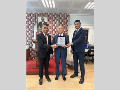 SİLİFKE DE DUAYEN AVUKATLARIMIZA MESLEKTE ONUR PLAKETİ TAKDİM EDİLDİ