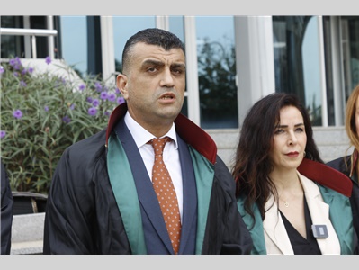 MERSİN BAROSU, CİNSİYETÇİ SÖYLEMLERE KARŞI SUÇ DUYURUSUNDA BULUNDU