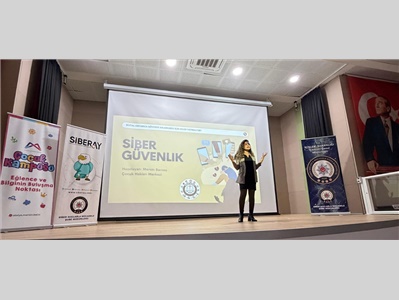 ÇOCUKLAR BİLİŞİM SUÇLARI VE SİBER ZORBALIKLA MÜCADELE KONULARINDA BİLGİLENDİRİLDİ