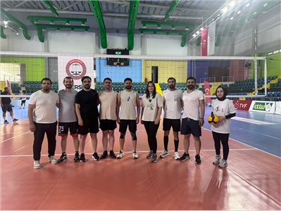 VOLEYBOL TURNUVASI BAŞLADI