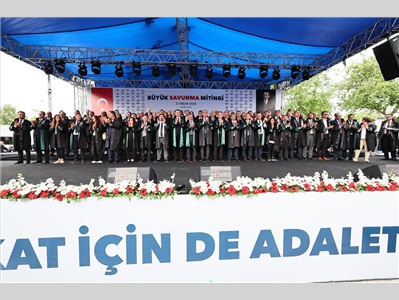 MERSİN BAROSU BÜYÜK SAVUNMA MİTİNGİNE KATILDI