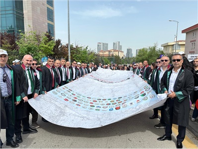 MERSİN BAROSU BÜYÜK SAVUNMA MİTİNGİNE KATILDI