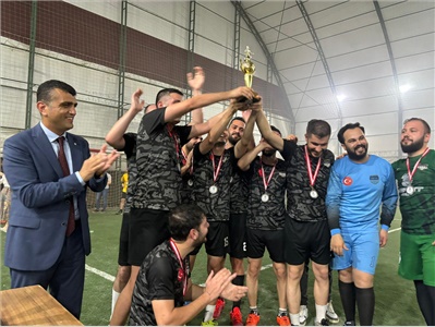 ATATÜRK KUPASI FUTBOL TURNUVASI FİNAL VE ÜÇÜNCÜLÜK  MAÇI YAPILDI