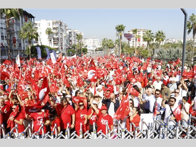 MERSİN 100. YIL BÜYÜK CUMHURİYET YÜRÜYÜŞÜ’NDE TEK YÜREK OLDUK
