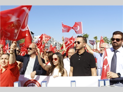 MERSİN 100. YIL BÜYÜK CUMHURİYET YÜRÜYÜŞÜ’NDE TEK YÜREK OLDUK