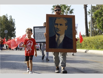 MERSİN 100. YIL BÜYÜK CUMHURİYET YÜRÜYÜŞÜ’NDE TEK YÜREK OLDUK