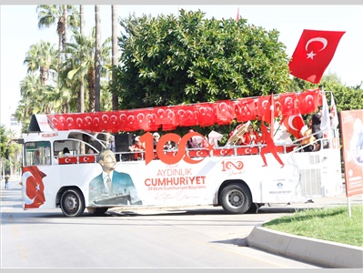 MERSİN 100. YIL BÜYÜK CUMHURİYET YÜRÜYÜŞÜ’NDE TEK YÜREK OLDUK
