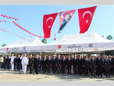 BAŞKANIMIZ AV. GAZİ ÖZDEMİR, 29 EKİM CUMHURİYET BAYRAMI ÇELENK SUNMA TÖRENİNE KATILDI