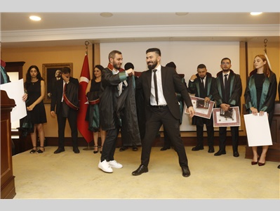 30 STAJYER AVUKATIMIZ CÜBBE GİYDİ