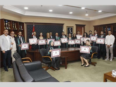 30 STAJYER AVUKATIMIZ CÜBBE GİYDİ