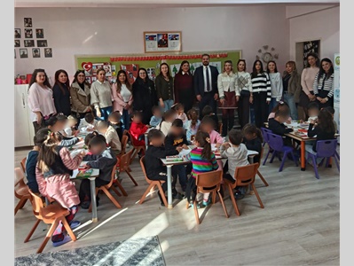 ÇOCUK HAKLARI MERKEZİMİZ, ÇOCUKLARI HEDİYELERLE SEVİNDİRDİ