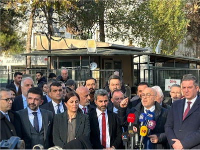 BARO YÖNETİMİMİZ, AV. TAHİR ELÇİ DAVASININ 9. DURUŞMASINA KATILDI