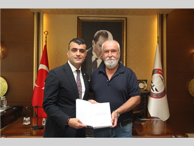 DR. CANDEMİR BALTALI’DAN, BARO BAŞKANIMIZ AV. GAZİ ÖZDEMİR’E KİTAP TAKDİMİ