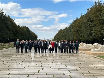MERSİN BAROSU ATAMIZIN HUZURUNA ÇIKTI
