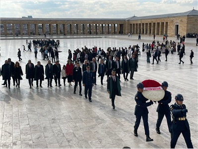 MERSİN BAROSU ATAMIZIN HUZURUNA ÇIKTI