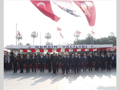 MERSİN’İMİZİN KURTULUŞ GÜNÜNÜ TÖRENLE KUTLADIK