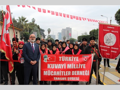 MERSİN’İMİZİN KURTULUŞ GÜNÜNÜ TÖRENLE KUTLADIK