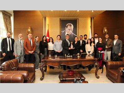 MERSİN BAROSU TİYATRO TOPLULUĞUNDAN, BARO BAŞKANIMIZA NEZAKET ZİYARETİ